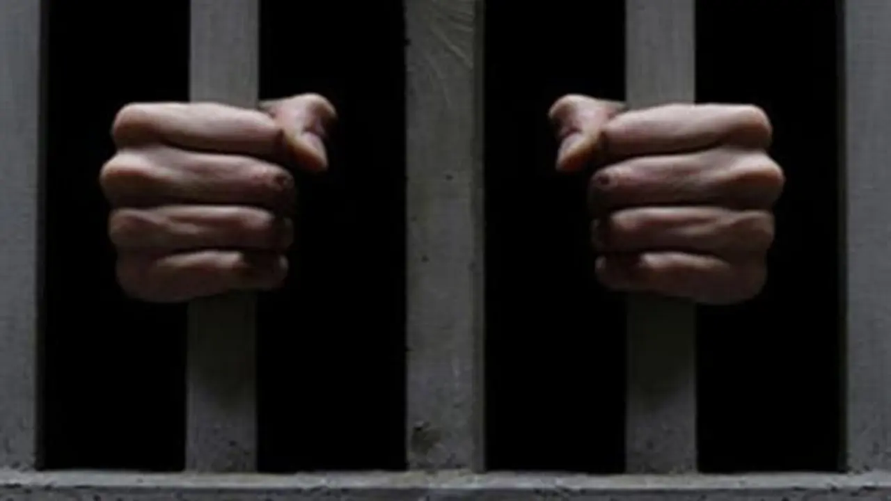 تجديد حبس سارق هاتف من محل في المقطم بأسلوب مغافلة